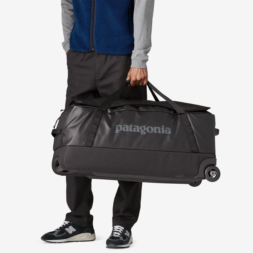 Black Hole Wheeled Duffel 100L - Image 4